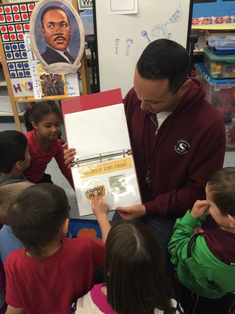 KBBigDogs's tweet photo. The Big Dogs love to read to the principal. #Stoneridge https://t.co/xLxsQN8evL