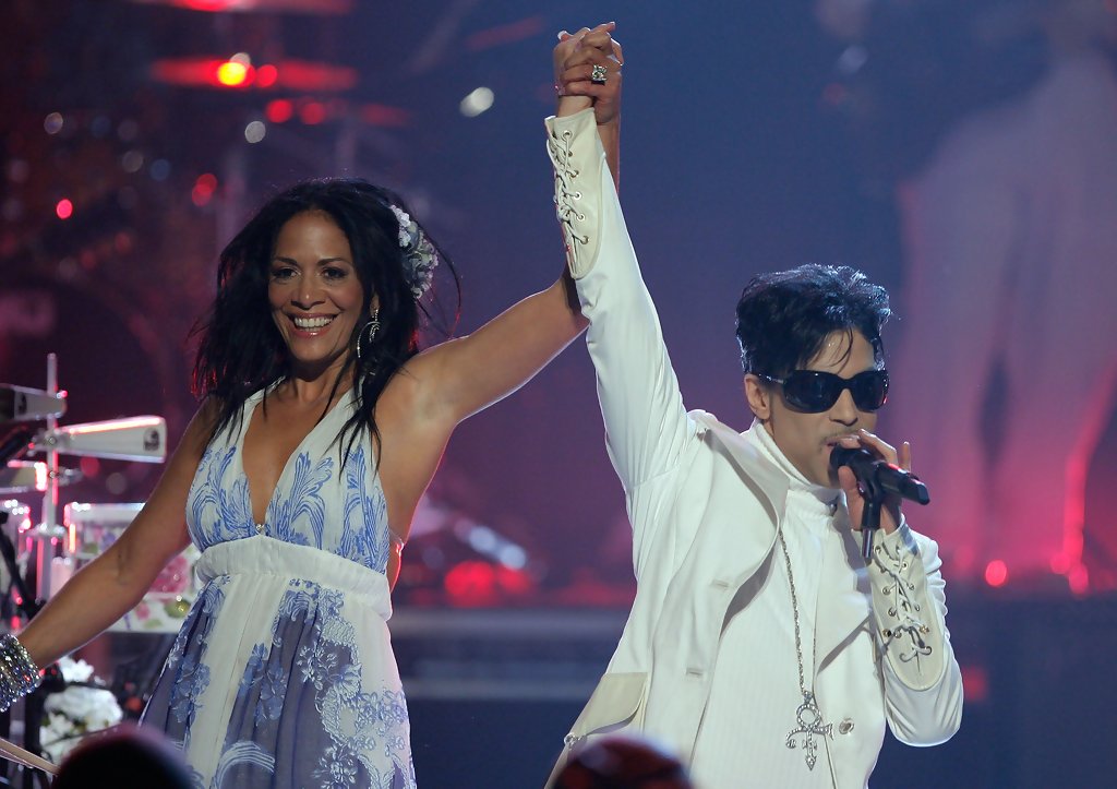 serpan99's tweet photo. Dig if u will...the #Prince pictures! 😉
@SheilaEdrummer #AlmaAwards #June1st2007 https://t.co/Owg61UFEWd