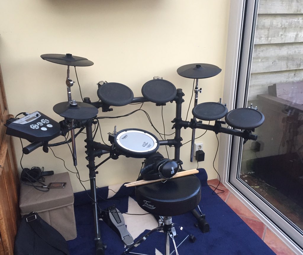 willemus's tweet photo. New Kit https://t.co/hYrSXlPIHJ