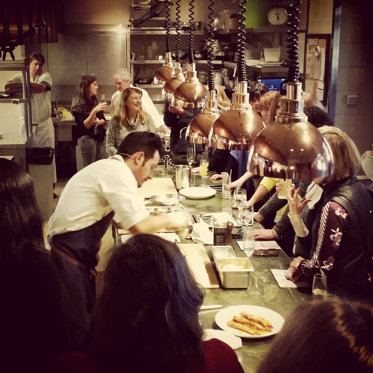 kscopecolorado's tweet image. Cooking in the kitchen @SplendidoBC with @geomendes!  Beaver Creek Winter Culinary Weekend #Colorado #LiveSound