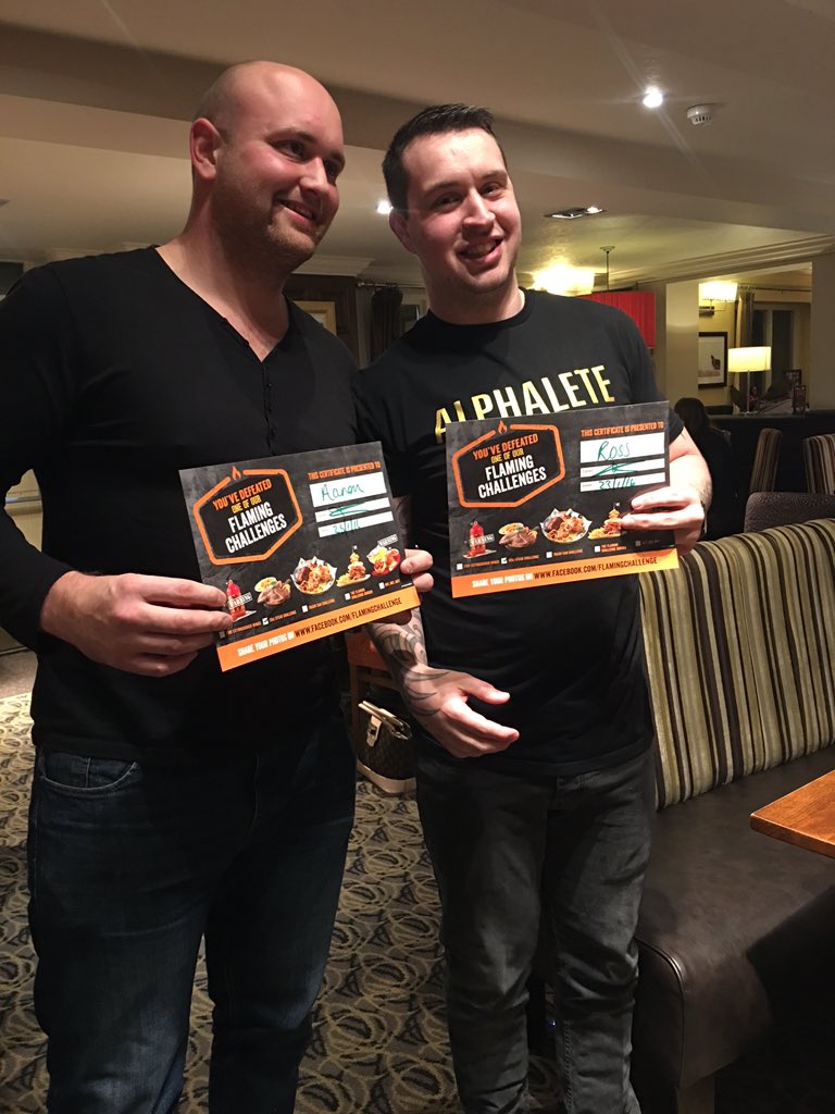 leahallen259's tweet photo. 32oz steak challenge done by @1Rallen90 and Aaron at @FlamingGrillPub Sussex barn 😂 #fatties https://t.co/tkXT5hPMyi