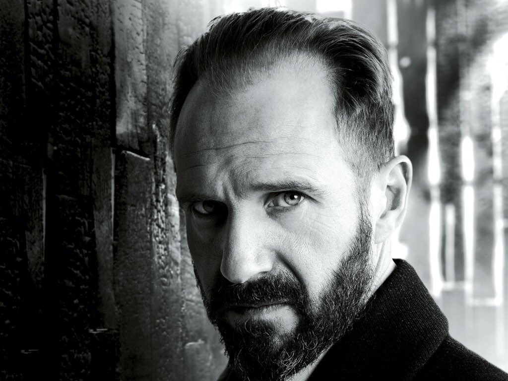 LOVEtheatrecom's tweet photo. Break a leg! Ibsen's play #TheMasterBuilder Old Vic starring Ralph Fiennes starts tonight! https://t.co/YNr6etElvZ https://t.co/hJn4w7HO9c