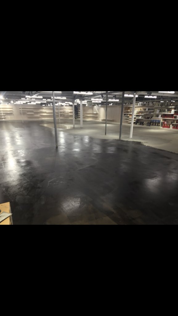 shefflooringltd's tweet photo. A job we have been doing in Bristol on nights. DPM screed and fit 2000m2 in phases so there is no major disruption. https://t.co/Hk7sRuj37c