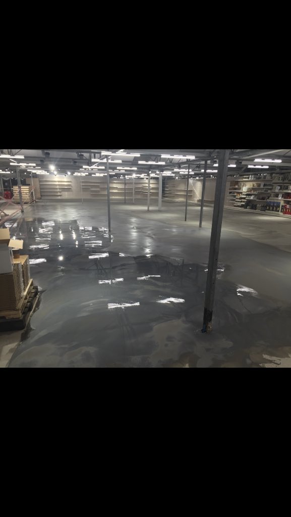 shefflooringltd's tweet photo. A job we have been doing in Bristol on nights. DPM screed and fit 2000m2 in phases so there is no major disruption. https://t.co/Hk7sRuj37c