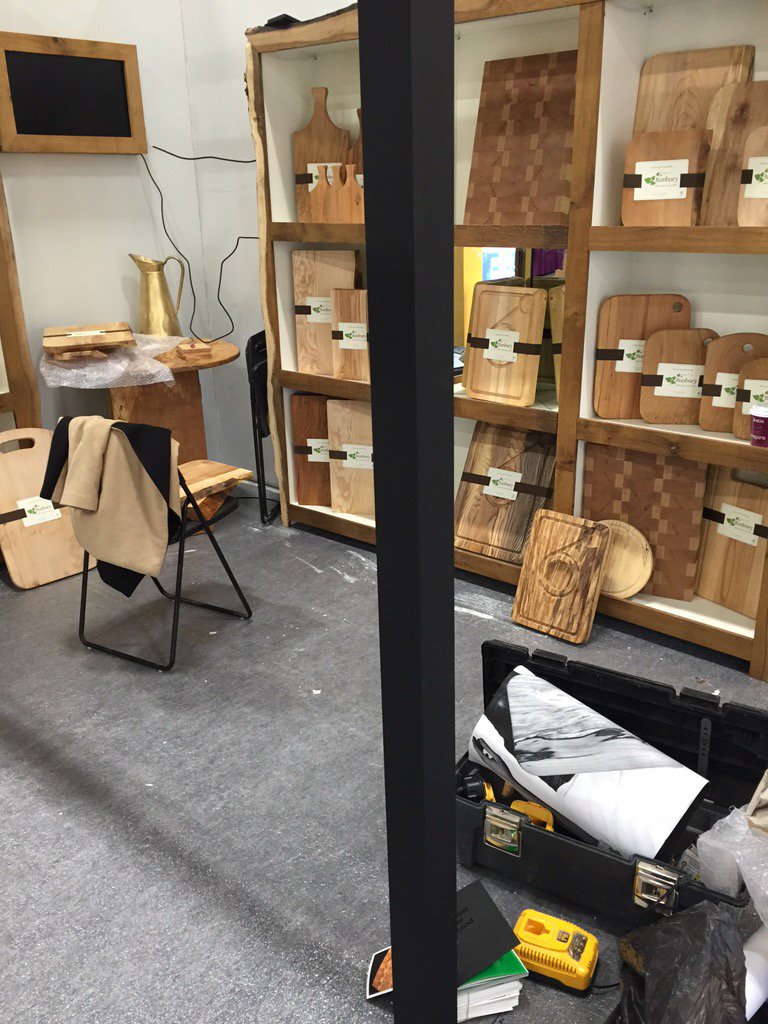 BunburyBoards's tweet photo. Setting up for #showcase2016 #standC20 #creativeisland https://t.co/zfGoE0iEJR