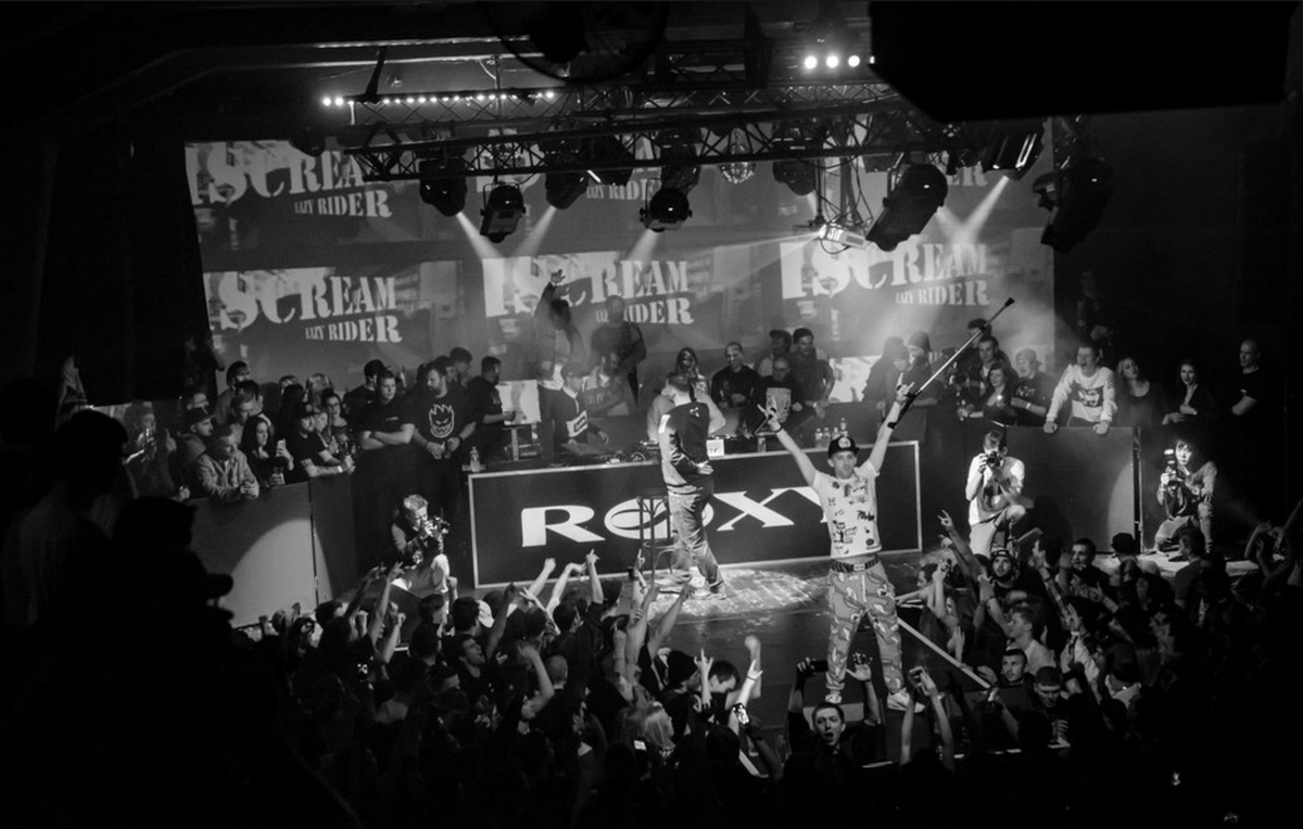 flitslive's tweet photo. We were there, streaming live. Photo report from THE #partyofms2016 on #czech @redbull : https://t.co/84kss8VBGO https://t.co/5ebS85UgeI