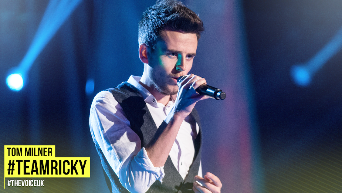 BBCTheVoiceUK's tweet photo. So, @TomKMilner put his vest foot forward and got snapped up by #teamricky! #thevoiceuk https://t.co/u3fEu4R5ud