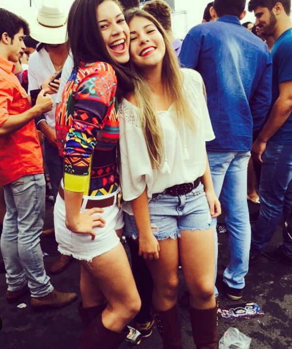 VitriaNeres's tweet photo. Volta nesse dia por favor!❤👯🔙🆘🔞⚠ #parceiraoficial #aquinãoquaia #nadacombinado #tudocerto #vaisafadão #nãovalechorar https://t.co/m8ammFZKaH