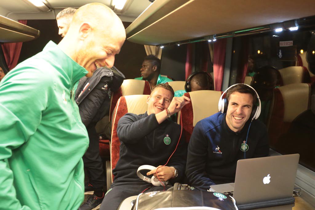 ASSEofficiel's tweet photo. #ASSESDR J-1 😉 👍A Reims, dans la bonne humeur ! https://t.co/wMQgOF7lrX