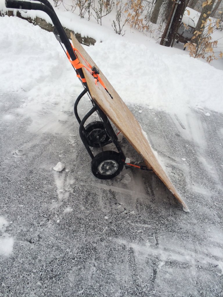 Dan_Wolanski's tweet photo. Snow blower will not start and there are 10 inches of snow  #noproblem #IAmAnEngineer https://t.co/z9w1CTsQRZ