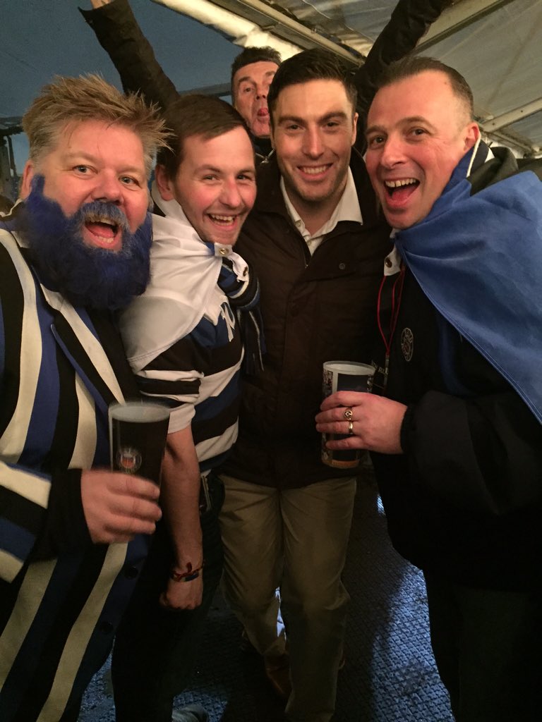 Vickiw83's tweet photo. Seriously guys @bathrugby take a leaf out of @mattbanahan1 book. #fkinglegend #meetandgreet #bathfamily https://t.co/S0cifCVxXd