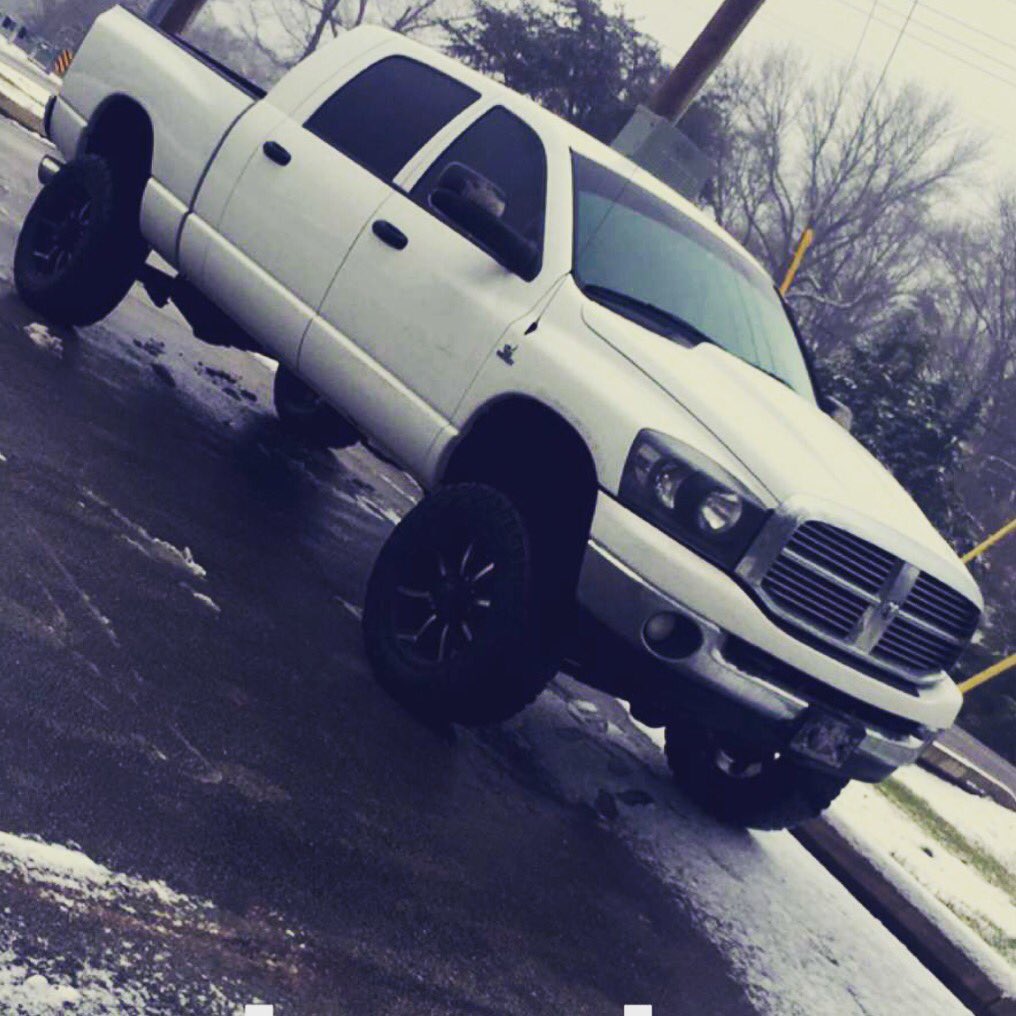 vkmitchell1's tweet photo. Bae level: mega. 💕💕💕 #NewRig #BettyWhite https://t.co/iTWtFRKf6R