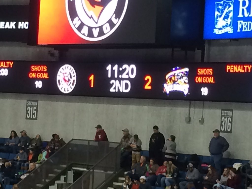 ChristieRZ's tweet photo. @icebears @IceBearsBooster Crazy aggressive game tonight in Hunstville!  The score proves how is in charge!!! https://t.co/mRrY4vNi4F