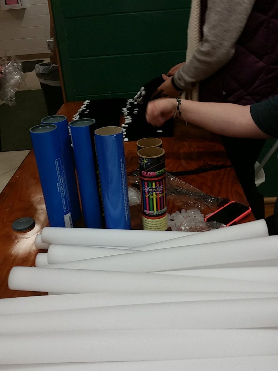 CastletonCab's tweet image. We&apos;re ready for you CU!!! Light it up dance party at 10 shape gym!