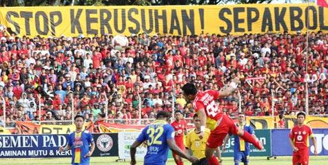 adhieviscara's tweet photo. Semangat Pagi, Mari kita merahkan stadion GBK malam nanti Damai selalu sepak bola indonesia #semenpadangjuara https://t.co/8jLa7dcNd4