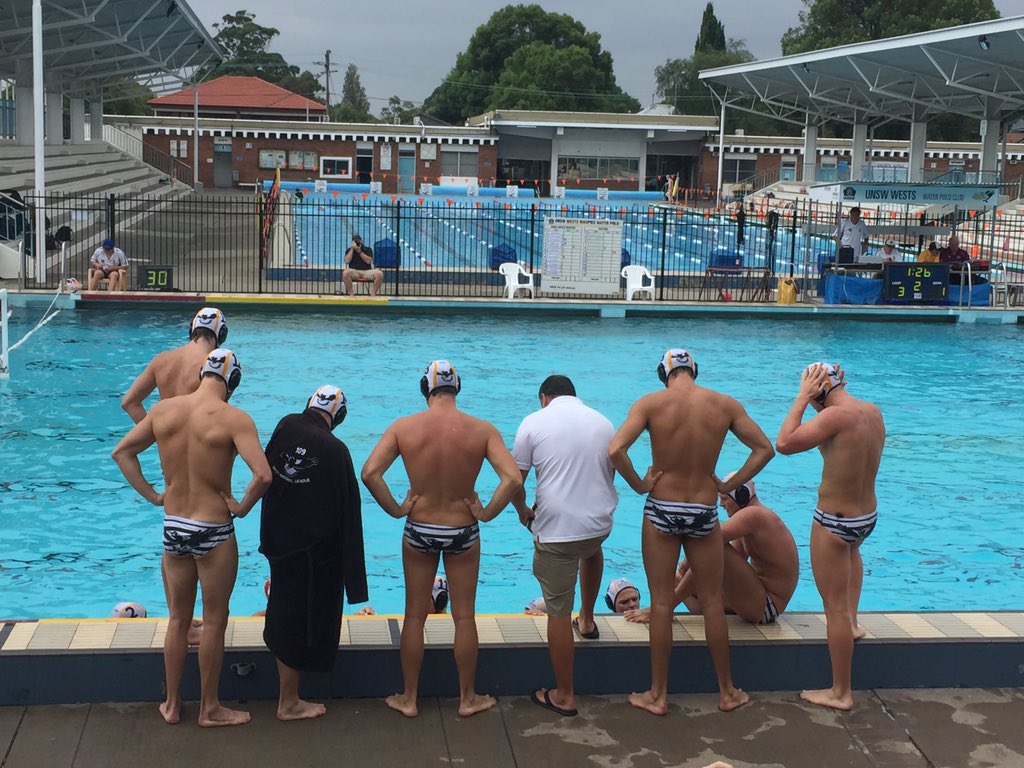 Our guys up 3-1 over @VicSeals end of the 1st. <a href="/WaterpoloAus/">Water Polo Australia</a> #NWPL16