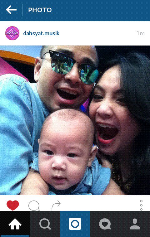 RANS_update's tweet photo. Selamat pagi Shbt Dahsyat Yukk like foto klrg Ransfathar di IG
dahsyat.musik
#dahSyatKeluargaSehat
https://t.co/OpOKyOxYre