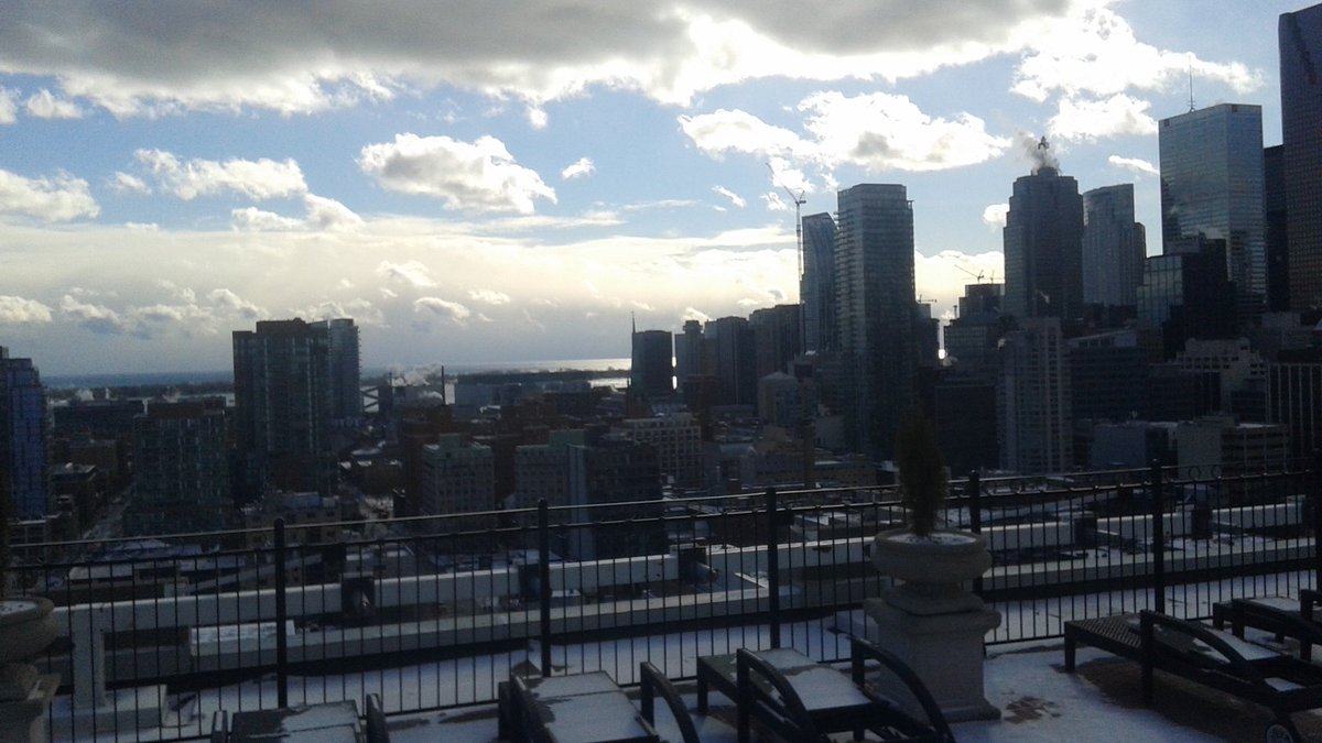 teethtotoes's tweet photo. Just a stunning view. A great staycation to let go of the past &amp; move strongly and purposefully into the future. https://t.co/N1j0X8QJTg