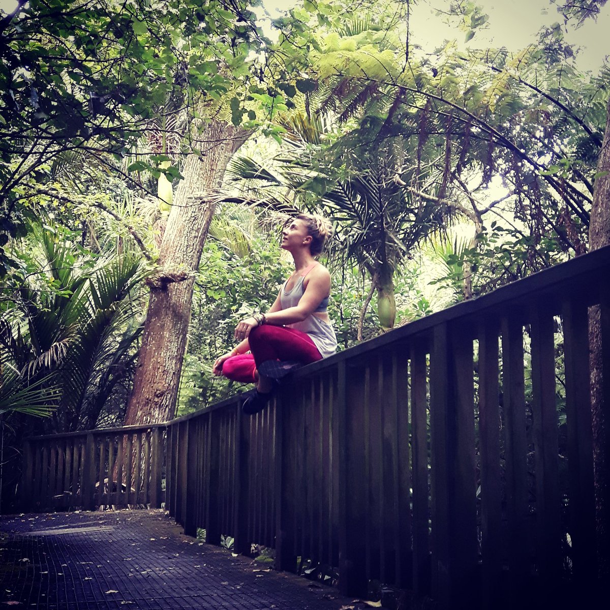 Fitnelle's tweet photo. Qu'est ce que c'est bon de se ressourcer chez Dame Nature #NewZealand #Nature https://t.co/8KDXErb5Y0 https://t.co/OhrxcSxNW5