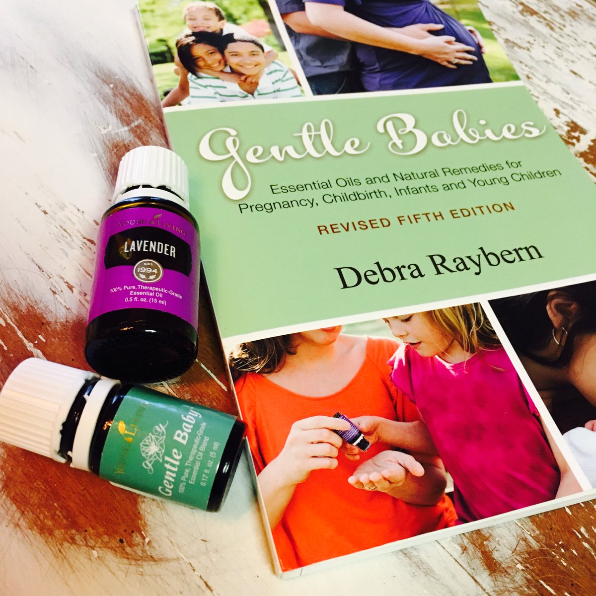 What essential oils R safe 4 infants/young children and pregnt/nursng Moms? Get this book! amzn.to/1PmCrro