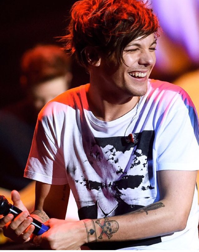 Hollyemma96's tweet photo. Congratuations @Louis_Tomlinson on becoming a father ๐ they grow up so fast ๐ญ #LouisIsGoingtoBeADad #Louisiana https://t.co/Sq3qDXC61L