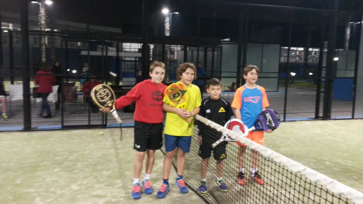 Iker_Juarez's tweet photo. Pase a la final tras un partidazo muy duro y difícil al tercero @viborapadel @fgpadel @VaneVanealonso @BBotikali https://t.co/ySOwAUgOEp