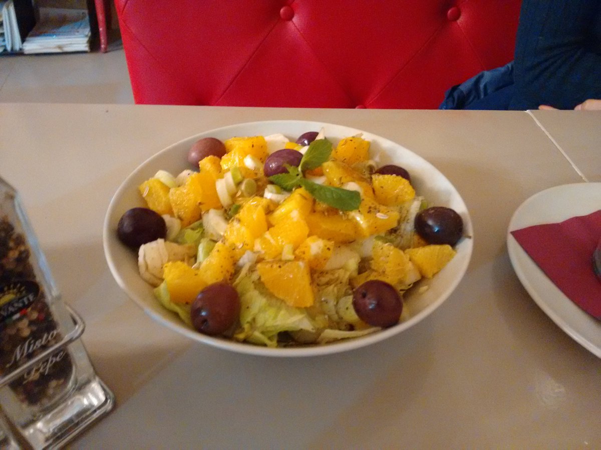 Caecilihoe_13's tweet photo. Insalata siciliana. <3 <3 <3 https://t.co/g67g0geCbK