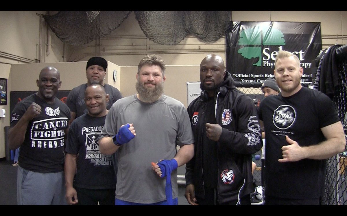 HeidiFang's tweet photo. Caught up with @roynelsonmma at @xcmma with @thehitmanbrown @KingMoFH @erik_nicksick10 @FredsonPaixao @SCMMitsubishi https://t.co/Mm4Kl2YzAT