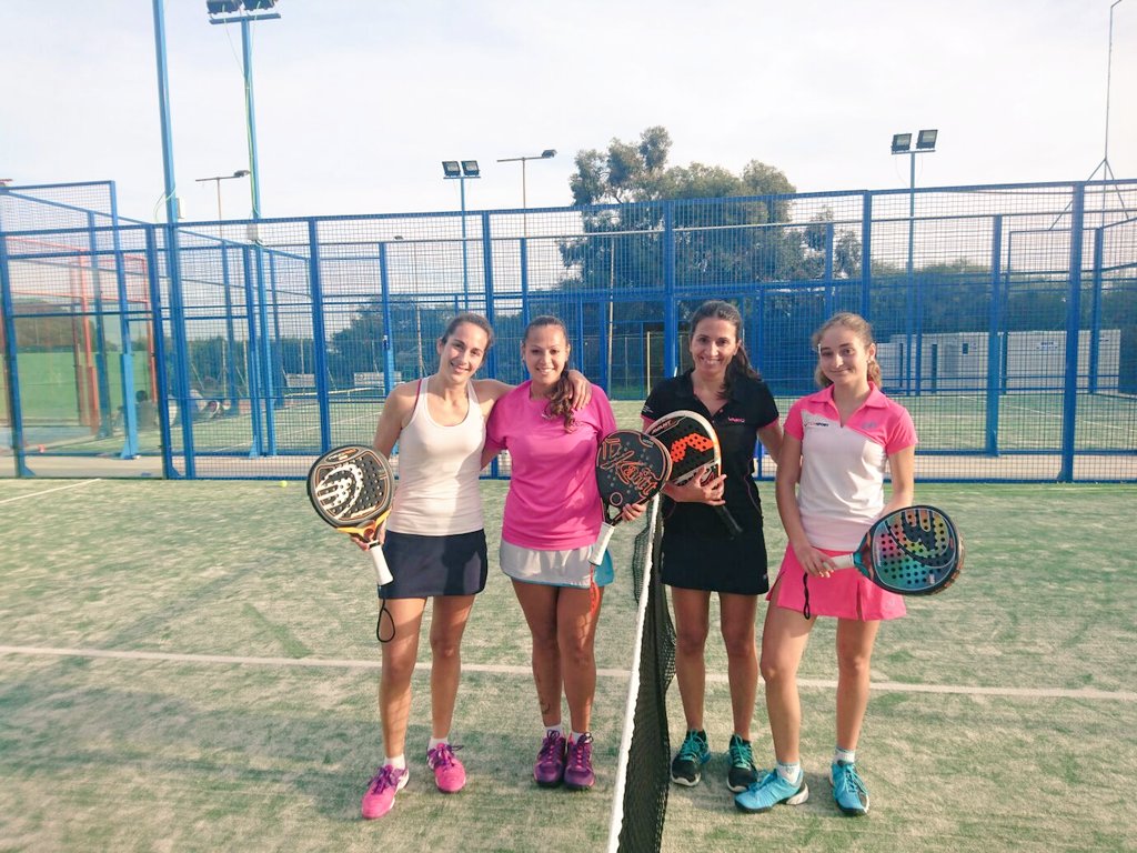 brendita90's tweet photo. Ganamos cuartos de la Clasificación de la Copa Andalucía! Mañana semis!💪💪🎾🎾 @padelissimo @si_padel @KaittExcellence https://t.co/ZMLrR8SAvT