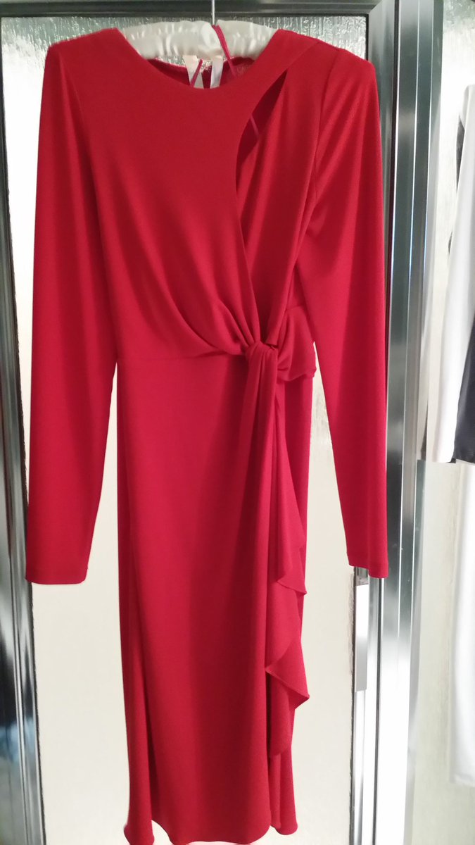 WGRZmaryalice's tweet image. What to wear to MC a Fire Company Installation?  Smoke gray?  Or fire engine red?  #AnchorProblems