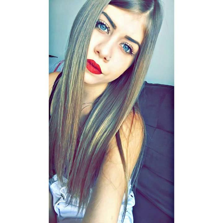 gi_maiaaa's tweet photo. Ooi vidas💜 talvez o pedro entra AO VIVO comigo hooje ein 👏 @gi_maaiaa https://t.co/SqxPEIzGUq