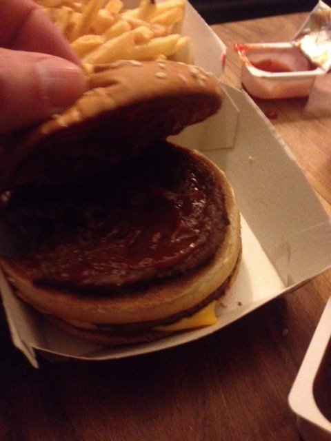 Gasolinejay's tweet photo. @McDonaldsUK What's going on here??? https://t.co/1jJBuBfEYV