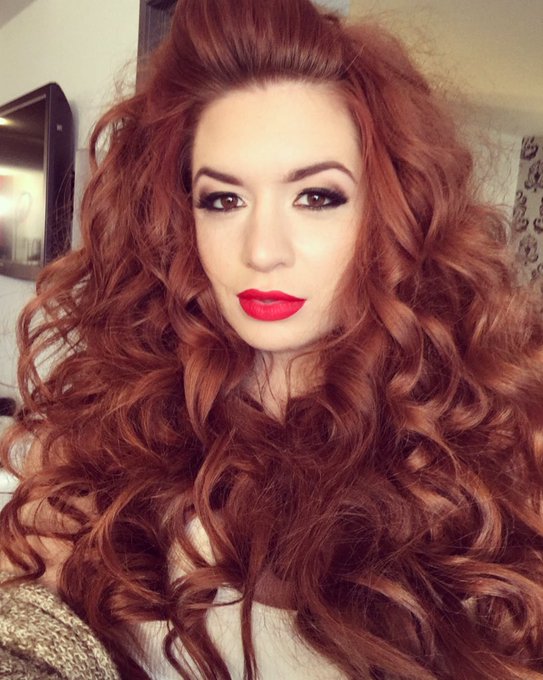 AVN look tonight 😍 https://t.co/F9GiM2IwNT<a href="/tag/gaspaway"class="tags"><span>#gaspaway</span></a>