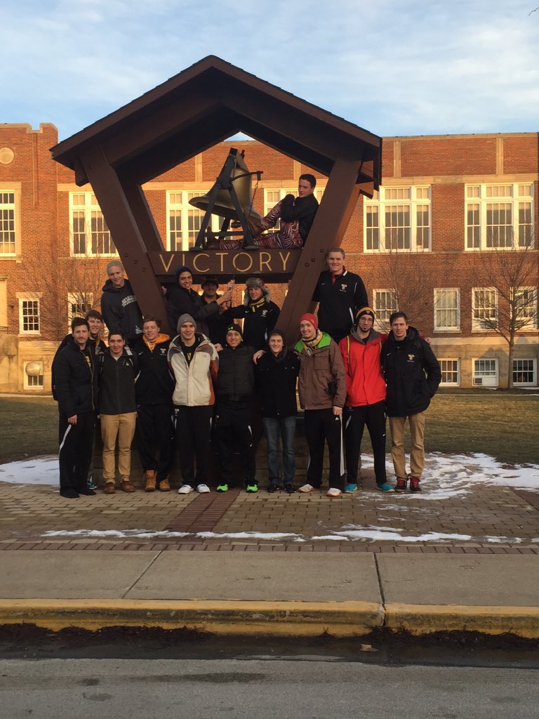 valposwim's tweet photo. VALPO MEN WITH THE WIN!! The Valpo men's team pulls off the win against Eastern Illinois! Congrats boys!! https://t.co/Z57y2VZbzp