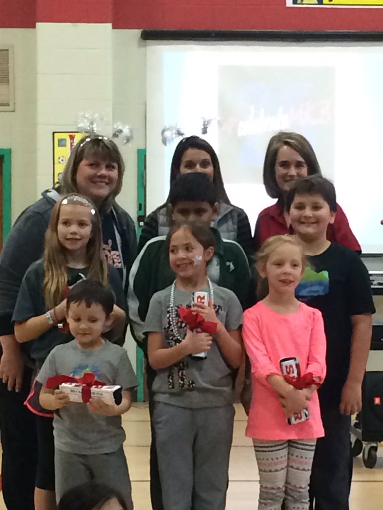 1Dmrstrimble's tweet photo. Congratulations to these learners and teachers! They are OUTSTANDING! @MockMavPam @MKB_KD https://t.co/Sn964yIimF