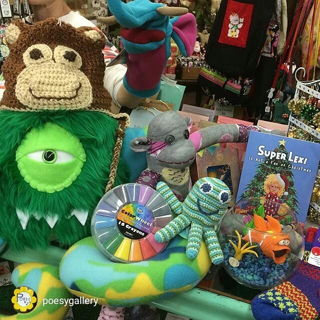 Kahiniwalla's tweet photo. Pebble Octopus Spotted! -repost from @poesygallery
Super cute #local #handmade and #fairtr… https://t.co/EhXgyaCtro https://t.co/WMM8CZFMT2