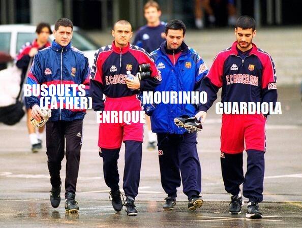 FootballFunnys's tweet photo. All on the same team! https://t.co/JrqClHETmo