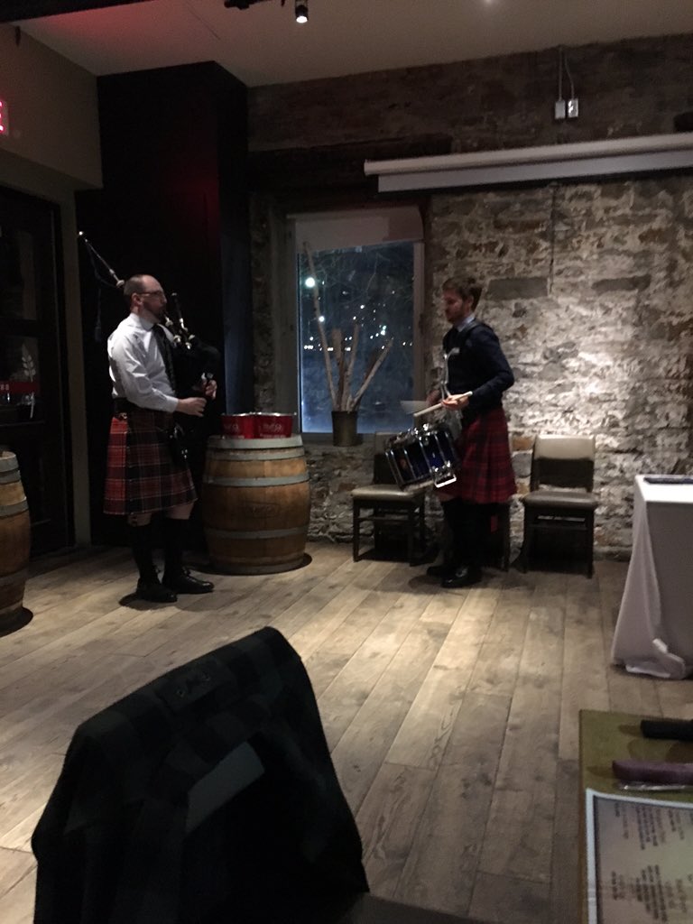 BroadheadRoss's tweet photo. @MillStBrewPubOT for the annual #robbieburns brewmasters dinner The pipes and the beers are Rollin' @MillStreetBrew https://t.co/IxN19cV0vK