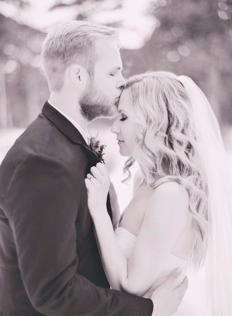 Shannon (@shannyve) on Twitter photo Happy Anniversary to this stunning couple! Snowy winter wedding with <a href="/VintageRentCO/">Jessica Hearing</a> on <a href="/MarthaWeddings/">Martha Weddings</a> for the win. Happy Anniversary to this stunning couple! Snowy winter wedding with <a href="/VintageRentCO/">Jessica Hearing</a> on <a href="/MarthaWeddings/">Martha Weddings</a> for the win.