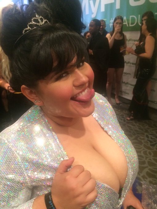 So happy for @karlalanexxx  she won bbwperformeroftheyear amazing well deserved #bbw #avn #avnawards2016<a class="tags" target="_blank" title="On Twitter" href="/?out=eyJ0eXAiOiJKV1QiLCJhbGciOiJIUzUxMiJ9.eyJpYXQiOjE3MjM1OTkzNDEsImlzcyI6InR3cG9ybnN0YXJzLmNvbSIsIm5iZiI6MTcyMzU5OTM0MSwiZXhwIjoxNzU1MTM1MzQxLCJyZWRpcmVjdF91cmwiOiJodHRwczovL3R3aXR0ZXIuY29tL2thcmxhbGFuZXh4eCJ9.syZlAuKvVekLFXNpkovhjjIBz8E6h8WENm7z-BBlODndp70PcQcEXNMTQ3um9P6vcbDaZunPnxrisQMN-IvhmA">@karlalanexxx</a><a href="/tag/bbw"class="tags"><span>#bbw</span></a><a href="/tag/avn"class="tags"><span>#avn</span></a><a href="/tag/avnawards2016"class="tags"><span>#avnawards2016</span></a>