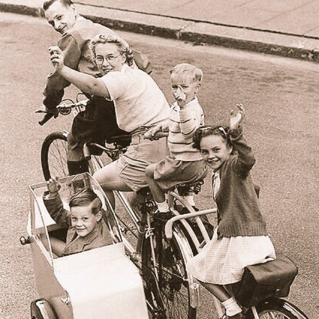 teresaponmesa's tweet photo. @teresaponmesa #BikeFriendly #Madrid #WeLoveBikes #Family #Friends #Restaurant #CookingParties #TakeAway
#AfterW... https://t.co/FLHQv7tdC8