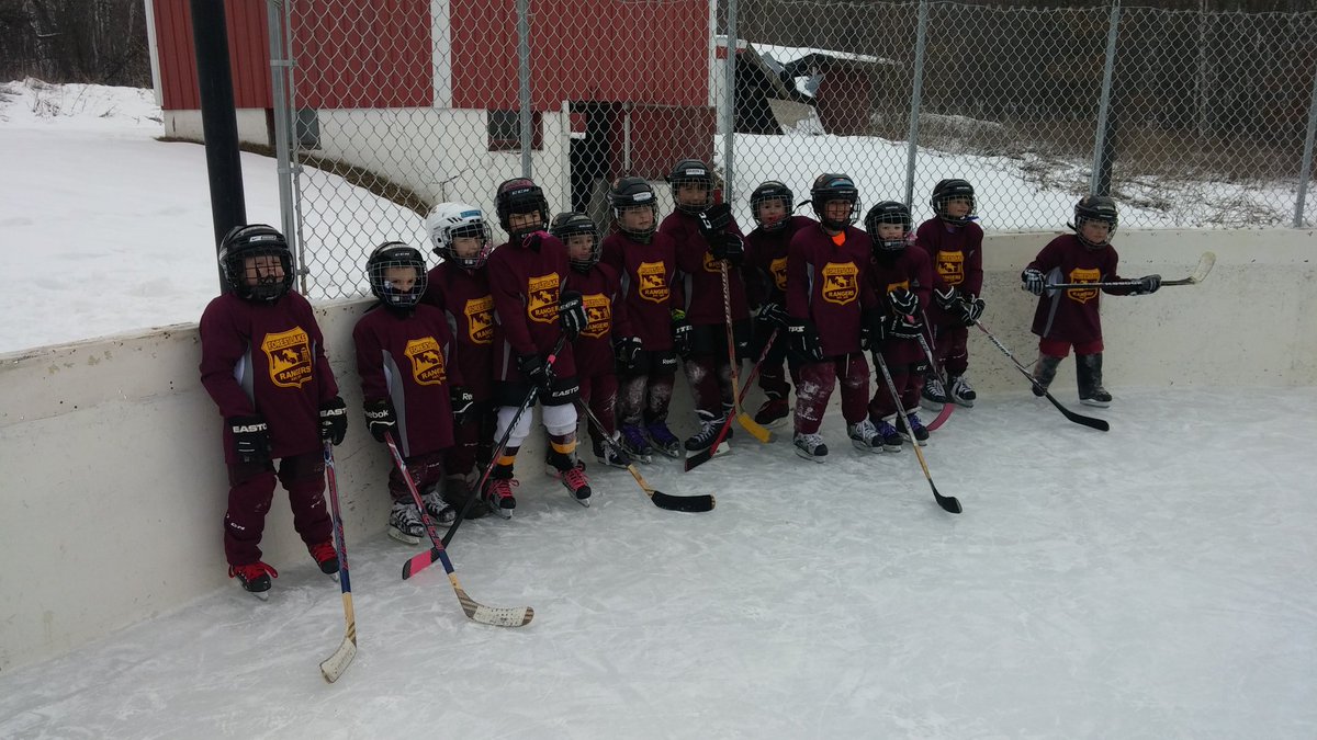 Andy_J_Fish's tweet photo. @Wyomingwildcats  Wyoming kids were #ROARing at the Meister's jamboree today!  Preschool-2nd grade @FLHockeyAssoc https://t.co/CMAjp5lmCl