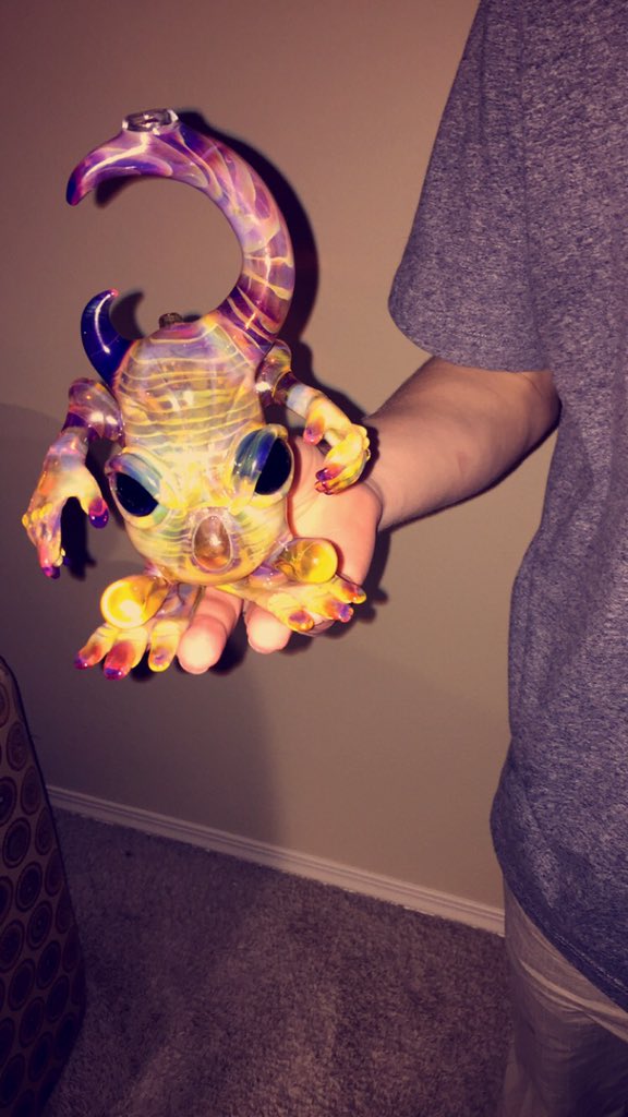 weedgoats's tweet photo. My buddy's new Jarvis 🔥 https://t.co/PPtbdTEn4g