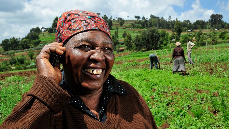 WorldBank's tweet image. Mobile phones are paving the way for ICT to boost agriculture in SubSaharan #Africa wrld.bg/Xptpd #Hack4Ag