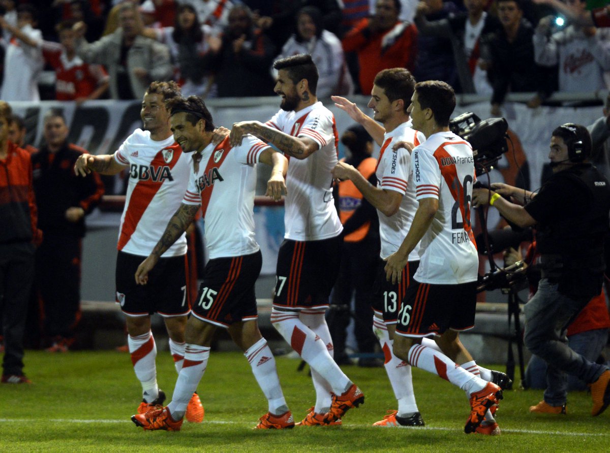 Nexofin's tweet photo. En un partido picante, River le ganó 1-0 a Boca en Mar del Plata. Los detalles, acá: https://t.co/tQ8wwrtIXT https://t.co/x11T9WKEF0