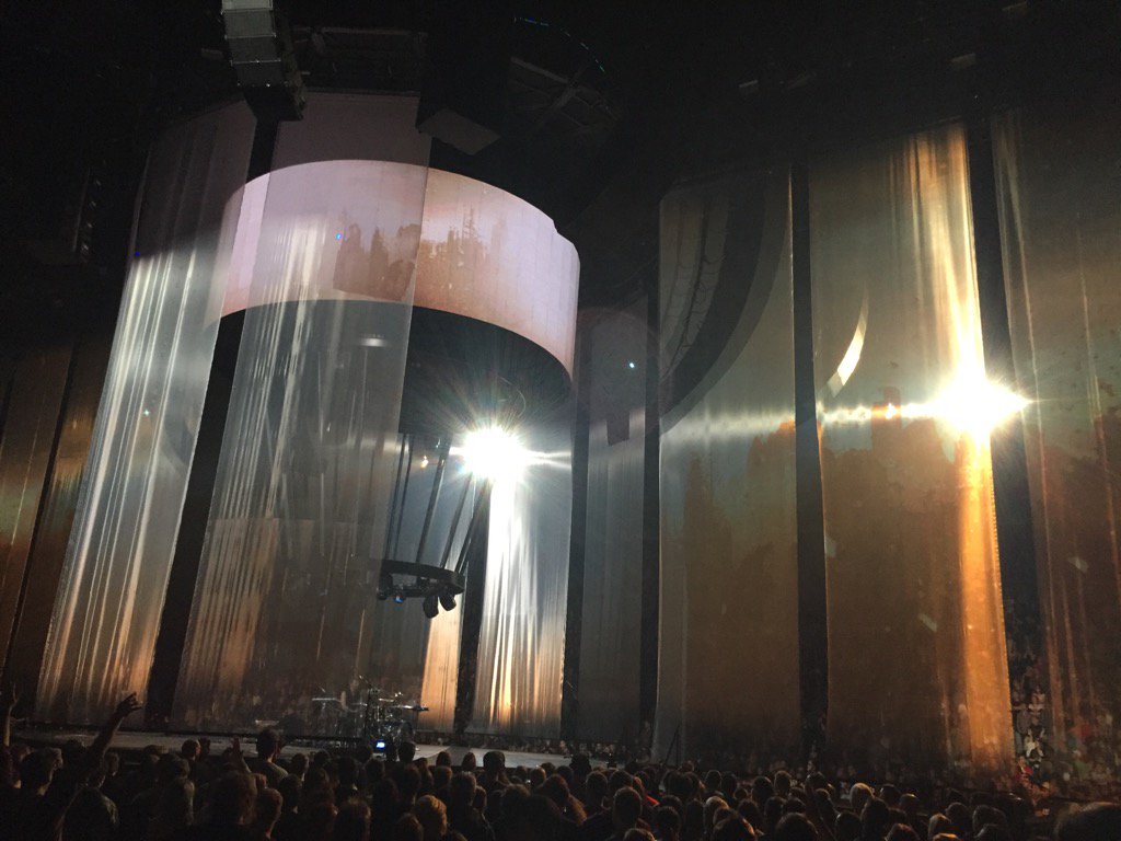 BoucPasc's tweet photo. #muse grandiose ! https://t.co/O0UflZsATj
