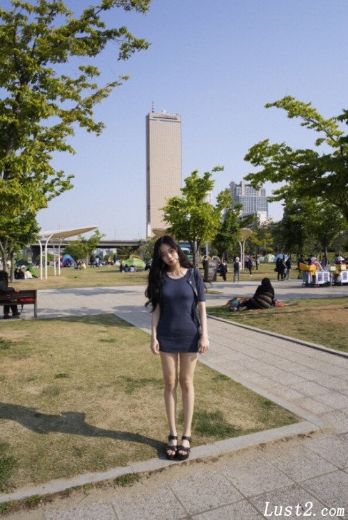 roaldfree4's tweet photo. Asian girl → https://t.co/keAu9YrSKJ https://t.co/2wFO85ioDj