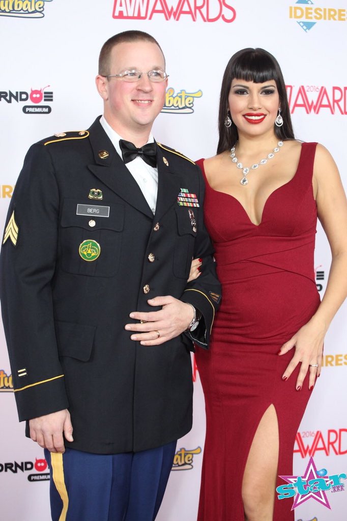 TheMercedesXXX's tweet photo. So proud to be the 1st #pornstar to bring a #veteran on the red carpet for @avnawards #avn2016 #SupportOurTroops https://t.co/7mP7nmp90W