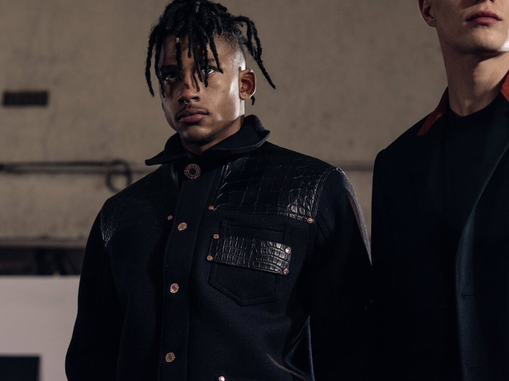 XYmodeIs's tweet image. Justin Levy by Chloé Le Drezen, backstage at Givenchy FW16