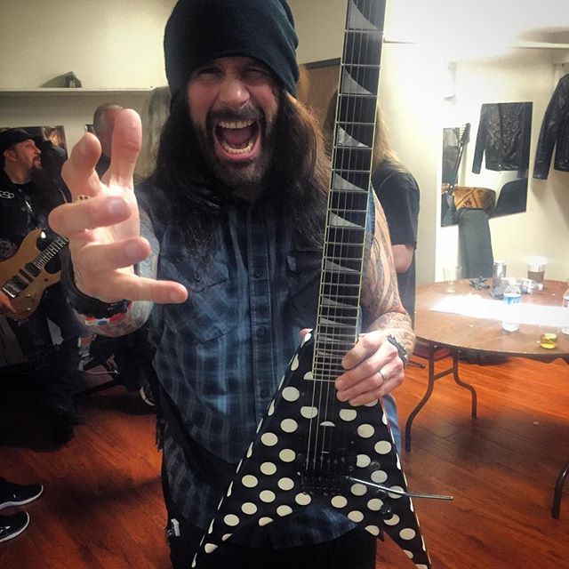 JacksonGuitars's tweet photo. @demmelitionmh backstage at #rememberingrandy concert #namm #jackson #rhoads https://t.co/96gTn9IblL